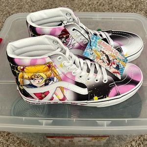 Sailor Moon x Vans Sk8 Hi